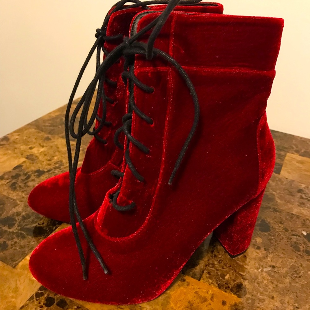 Ruby Red Yoki Booties, Size 10